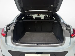 https://vehicle.imgix.net/4373917/dff9217d-9ef5-4495-927e-7fb2ce73711a.jpg