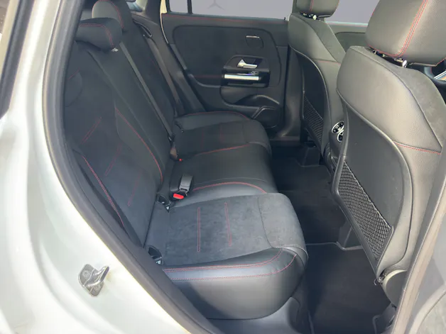 Mercedes-Benz GLA 200 Night Star AMG Line