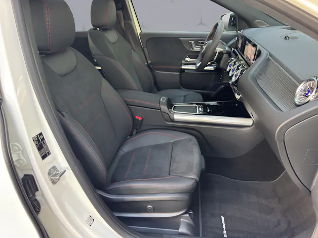 Mercedes-Benz GLA 200 Night Star AMG Line