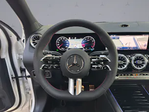 Mercedes-Benz GLA 200 Night Star AMG Line