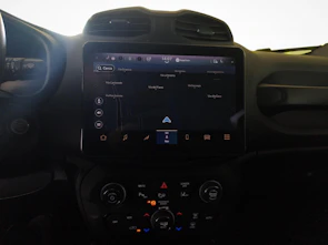Fahrzeugbild JEEP Renegade 1.5 Turbo Summit