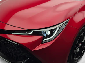 https://vehicle.imgix.net/4373937/b6f39a18-46f7-412d-9557-d9d1b8478682.jpg