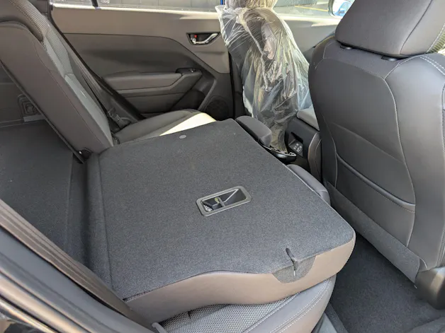Subaru Crosstrek 2.0i e-Boxer Swiss Plus