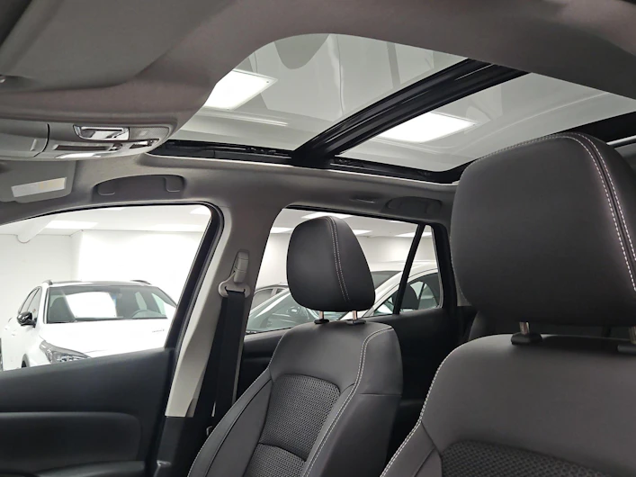 Fahrzeugbild SUZUKI S-CROSS