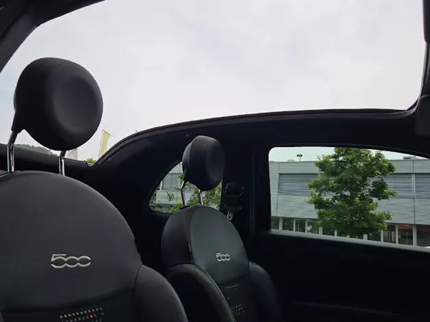 Fiat 500 1.0 Hybrid Hey Google