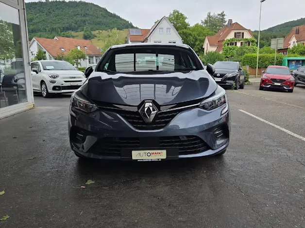 Renault Clio 1.6 E-Tech Intens