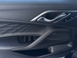 MG HS 1.5 Hybrid Luxury