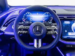 Mercedes-Benz E 220 d 4MATIC T-Modell "Swiss Star"