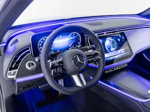 Mercedes-Benz E 220 d 4MATIC T-Modell "Swiss Star"