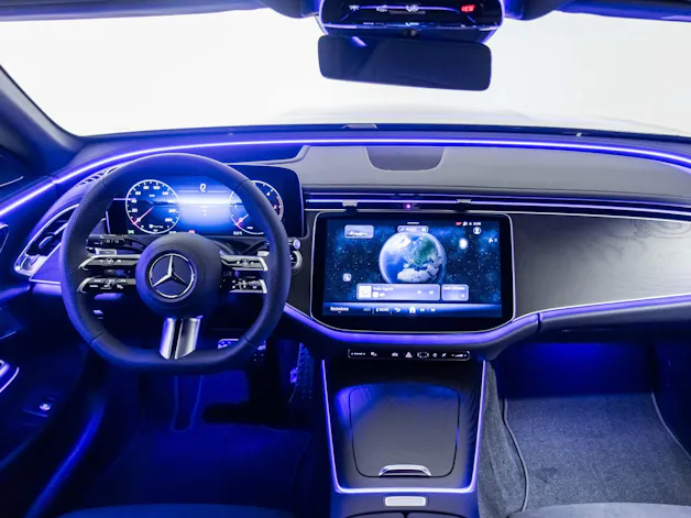 Mercedes-Benz E 220 d 4MATIC T-Modell "Swiss Star"