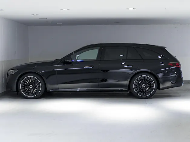 Mercedes-Benz E 220 d 4MATIC T-Modell "Swiss Star"