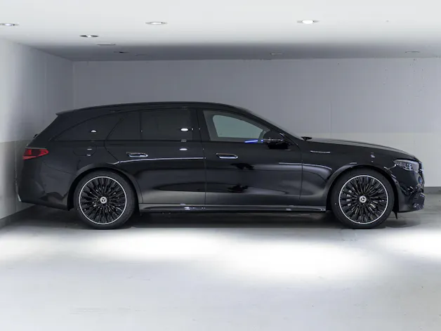 Mercedes-Benz E 220 d 4MATIC T-Modell "Swiss Star"