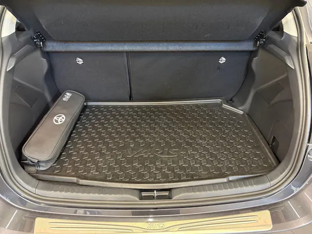 Toyota Yaris 1.5 VVT-i HSD Trend