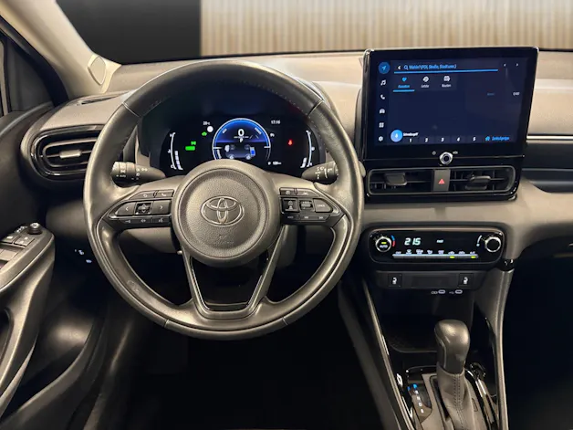 Toyota Yaris 1.5 VVT-i HSD Trend