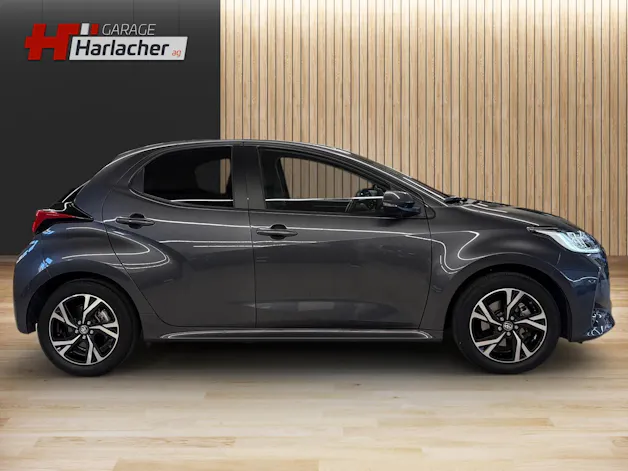 Toyota Yaris 1.5 VVT-i HSD Trend