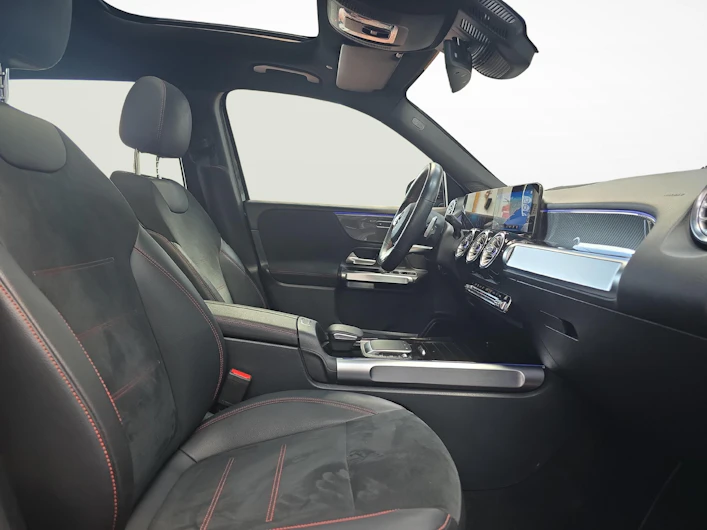 Fahrzeugbild MERCEDES-BENZ GLB 250