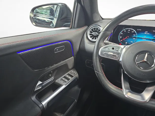 Mercedes-Benz GLB 250 4MATIC AMG Line