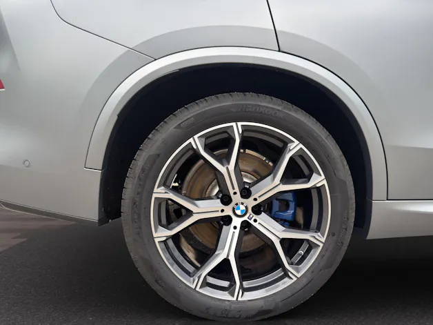 BMW X5 M60i xDrive
