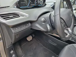 Peugeot 2008 1.6 VTi Allure