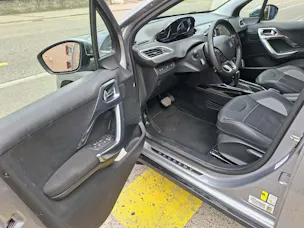 Peugeot 2008 1.6 VTi Allure
