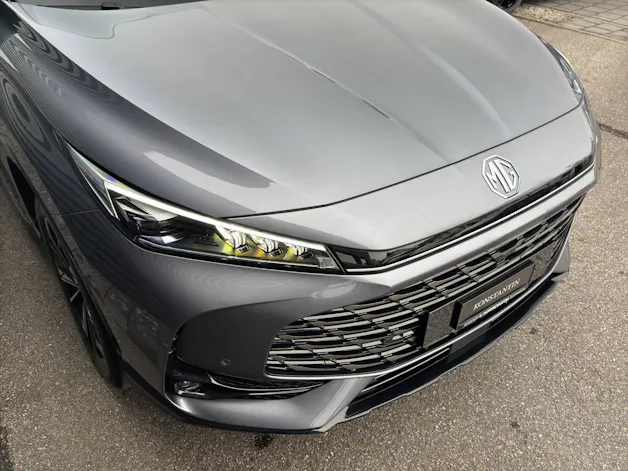 MG HS 1.5 PHEV Luxury