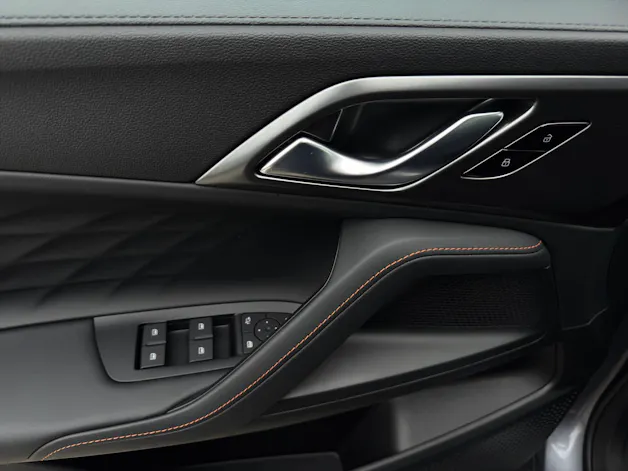 MG HS 1.5 PHEV Luxury