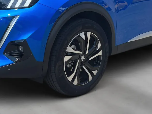 Peugeot 2008 1.2 Pure Tech GT EAT8
