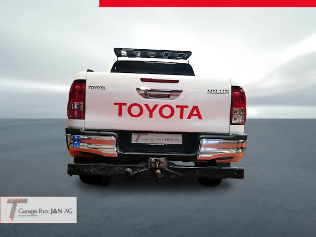 Toyota Hilux Double Cab.-Pick-up 2.8 D-4D 204 Style
