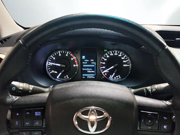 Toyota Hilux Double Cab.-Pick-up 2.8 D-4D 204 Style