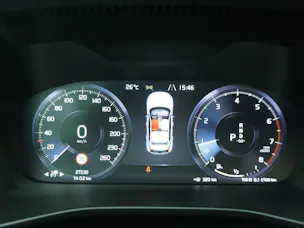 Volvo XC40 2.0 T4 R-Design AWD