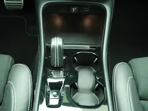Volvo XC40 2.0 T4 R-Design AWD