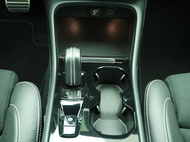 Volvo XC40 2.0 T4 R-Design AWD