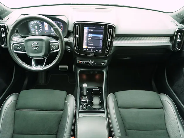 Volvo XC40 2.0 T4 R-Design AWD