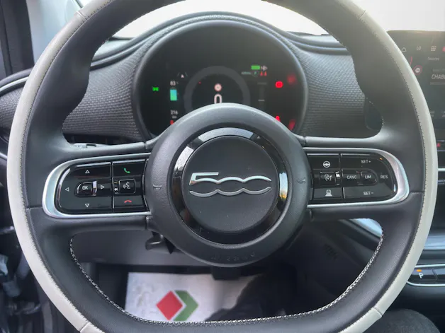 Fiat 500 electric 87 kW La Prima