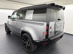 Land Rover Defender110 3.0DI6 300 SE