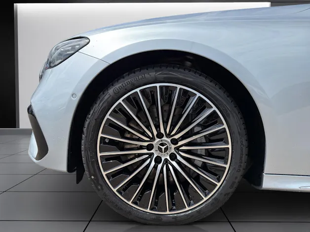 Mercedes-Benz E 220 d 4Matic 9G-Tronic