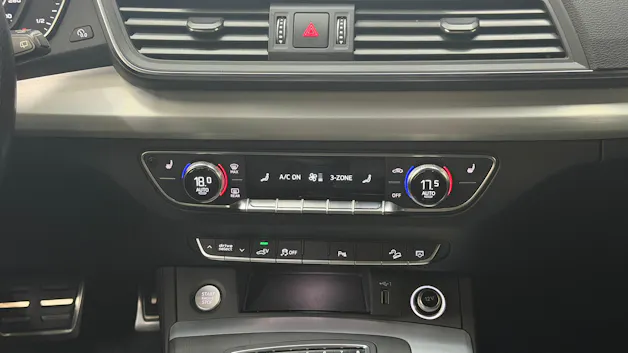 Audi Q5 55 TFSI e sport quattro