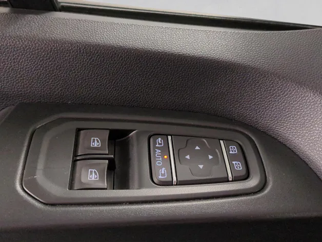 RENAULT Trafic Blue dCi 170 Spacenomad Iconic EDC