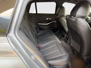 BMW 330e xDrive Touring