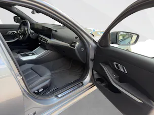 BMW 330e xDrive Touring