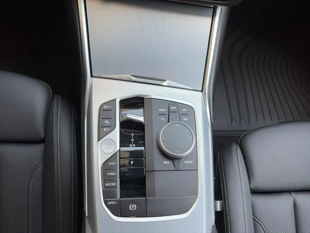 BMW 330e xDrive Touring