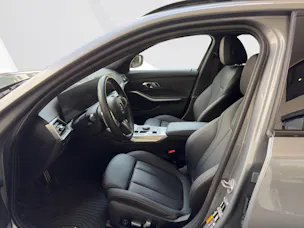 BMW 330e xDrive Touring