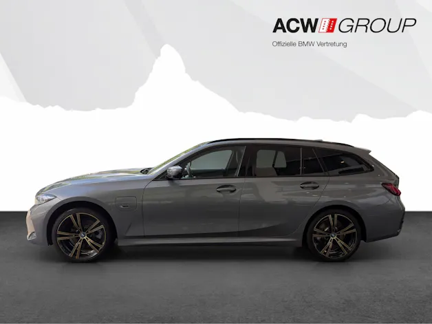 BMW 330e xDrive Touring