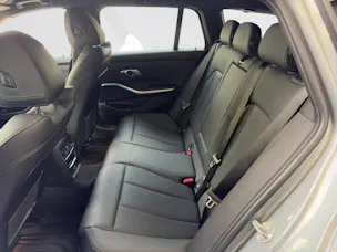 BMW 330e xDrive Touring