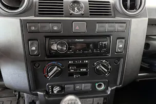 Land Rover Defender 90 2.2 TD4 Station Wagon
