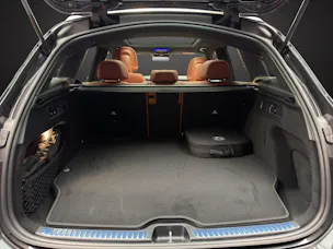 Mercedes-Benz GLC 400 e 4MATIC with EQ-Star Hybrid