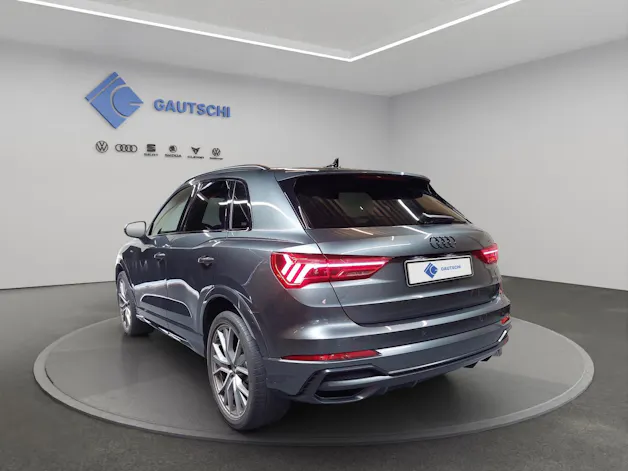 Audi Q3 40 TFSI S line quattro S-tronic