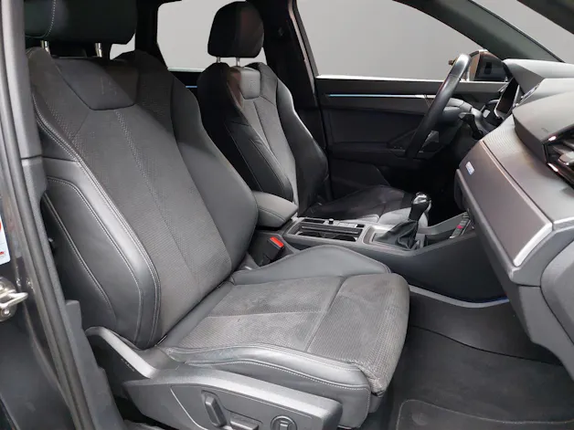 Audi Q3 40 TFSI S line quattro S-tronic