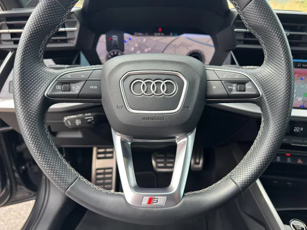 Audi A3 Sportback 40 TFSI S line quattro S-tronic