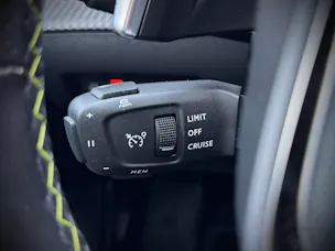 Peugeot 208 1.2 PureTech GT EAT8